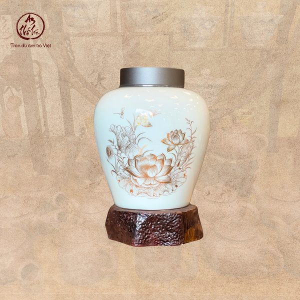 Hũ trà sứ hoa sen vàng 24K